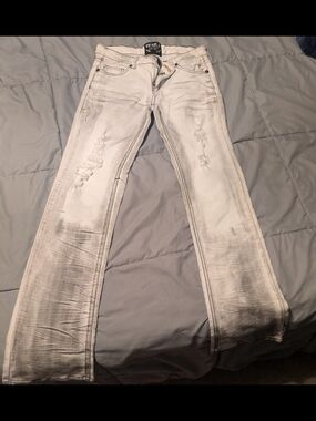 White Distressed Women’s Jeans